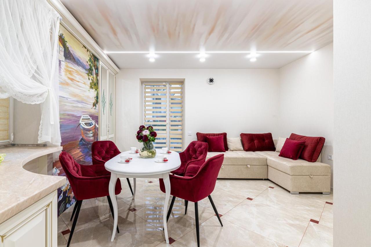Rynok Square City Center Two Bedroom Apartment! Lvov Exteriér fotografie