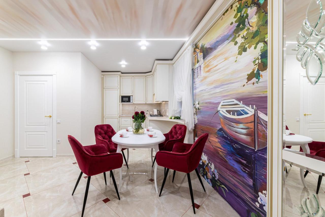 Rynok Square City Center Two Bedroom Apartment! Lvov Exteriér fotografie